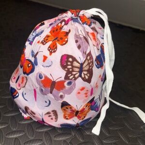 Little Sleepies butterfly kisses crib sheet